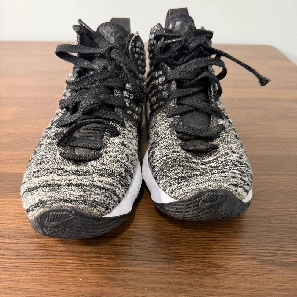 Nike sleek sneakers